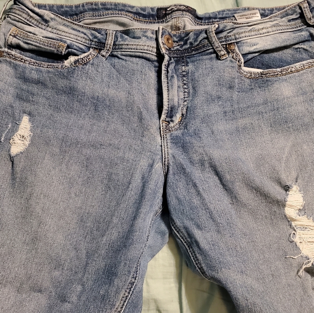 Silver jean capri. Size 18.